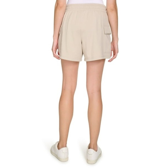 DKNY Cargo Shorts Size Medium - Picture 3 of 4